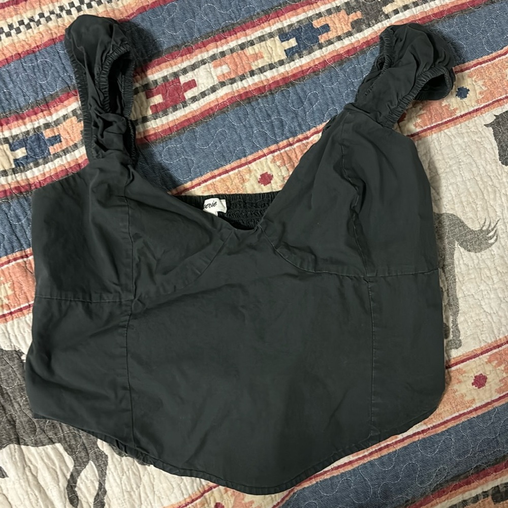 Aerie top